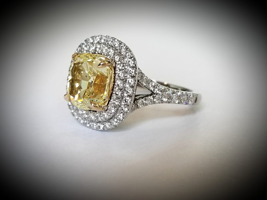 Elegant Topaz Ring