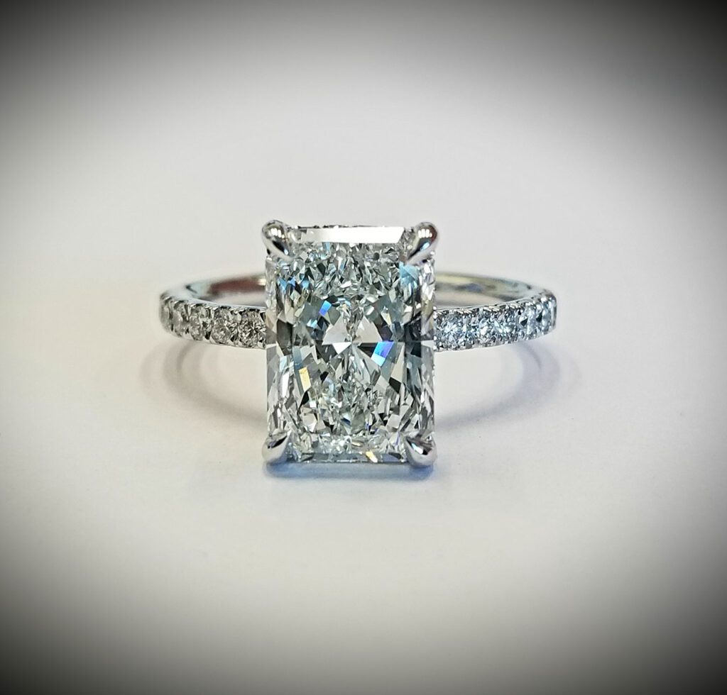 An Elegant Diamond Ring